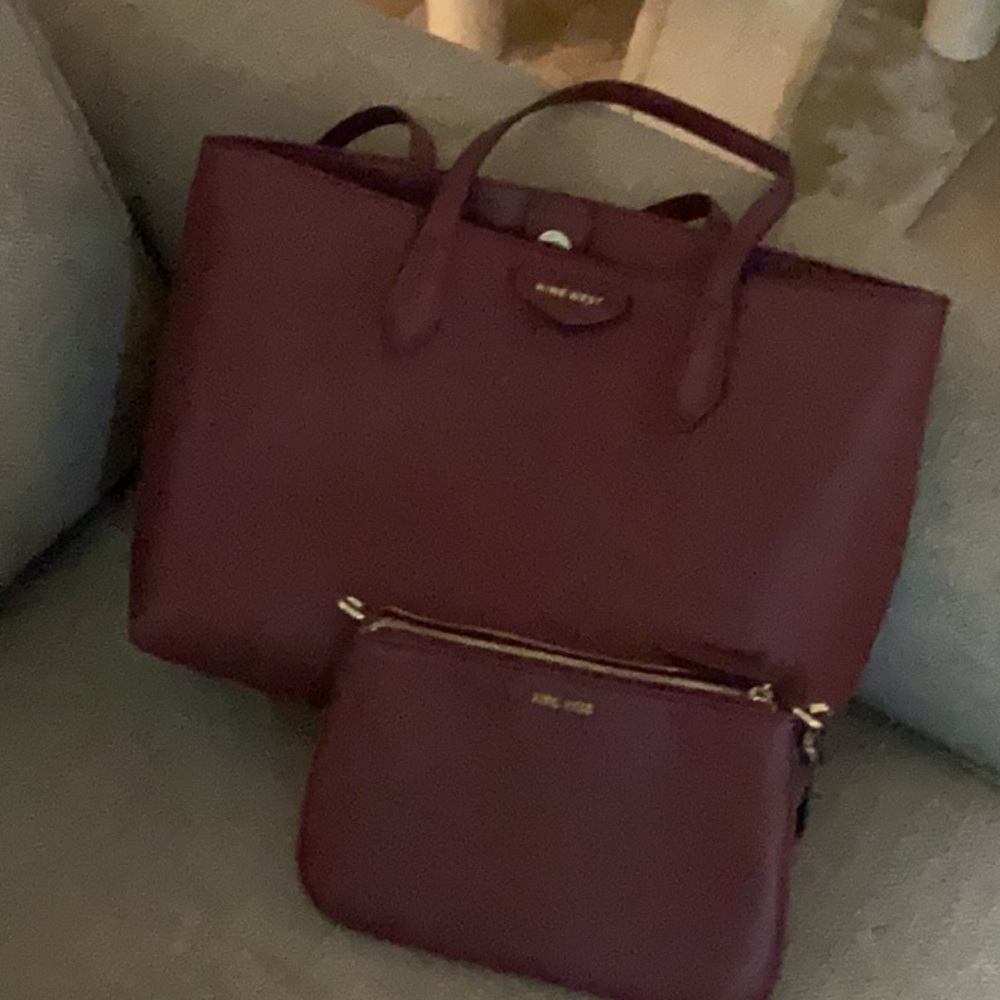 Nine West handbag and wristlet